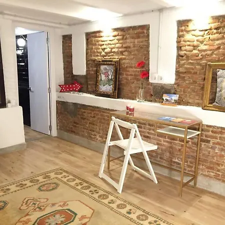 New Aptlocation Location Locationbar Madrid Exterior photo