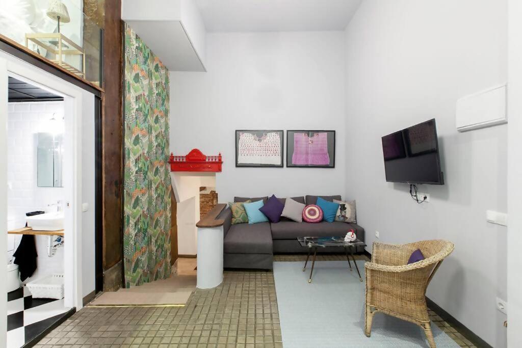 New Aptlocation Location Locationbar Apartment *
